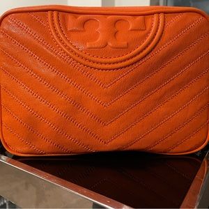 Tory Burch Fleming Camera Bag - orange